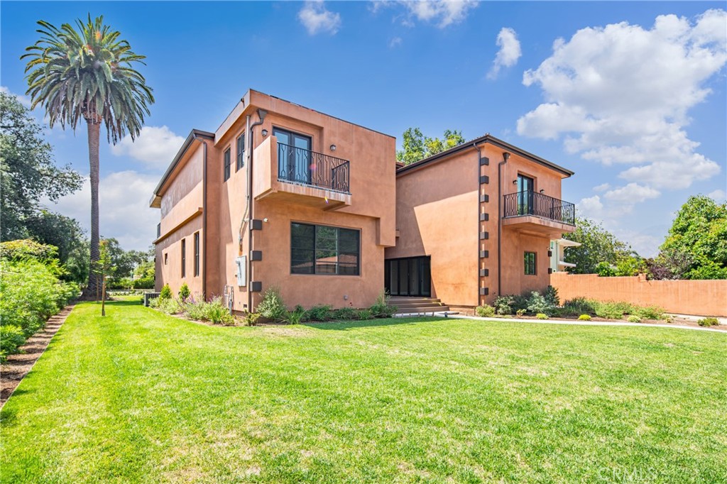 Pasadena, California, 91107, United States, 6 Bedrooms Bedrooms, ,7 BathroomsBathrooms,Residential,Active,2051954