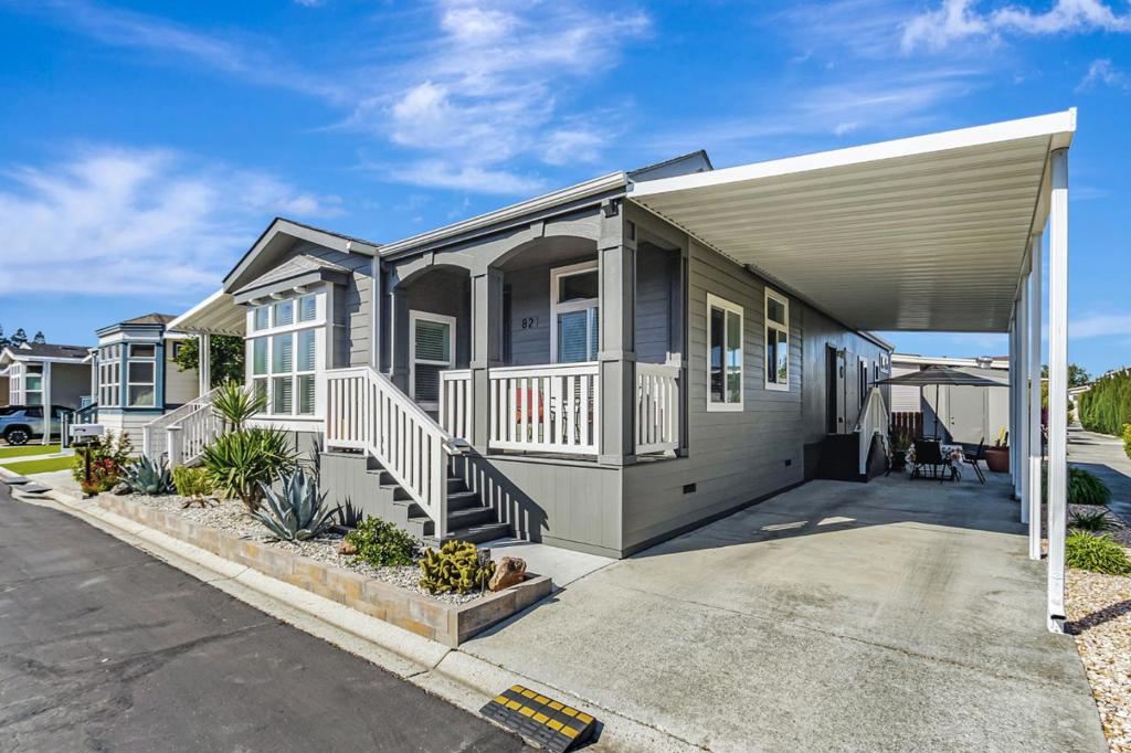 821 Villa Teresa Way