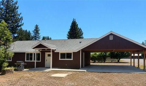 Photo of 761 Pine WAY, Chester, CA 96020 (MLS # SN26143671)