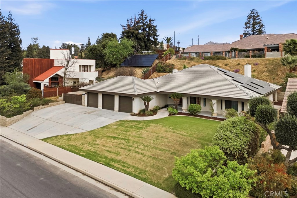 3205 Flintridge