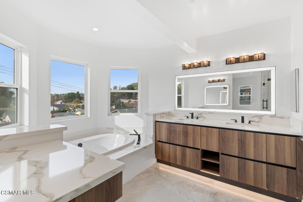 Unknown-999 - Residential