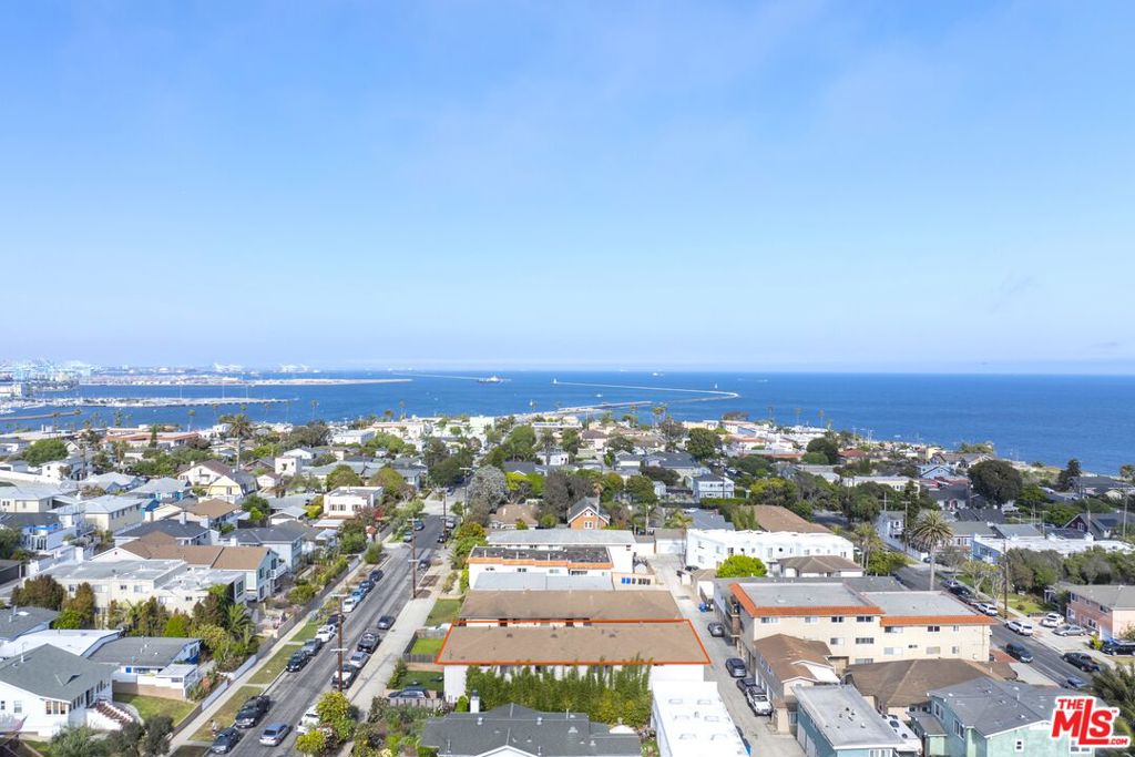 721 W 39th Street