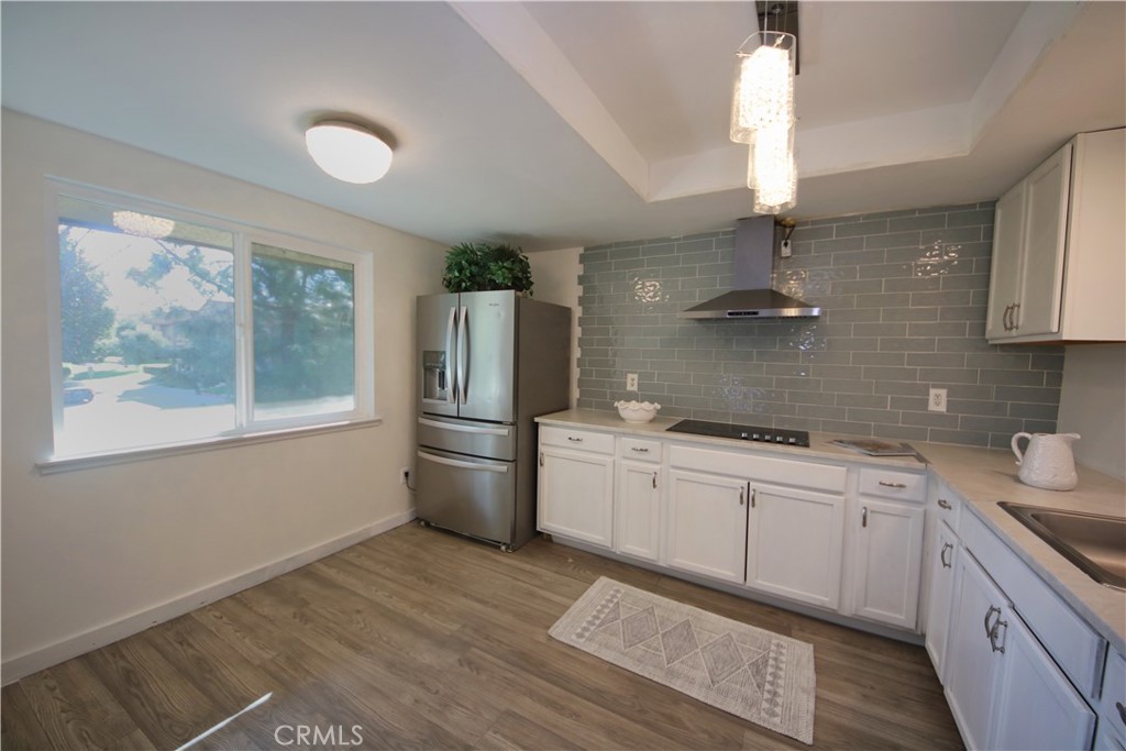 1586 Border Avenue G