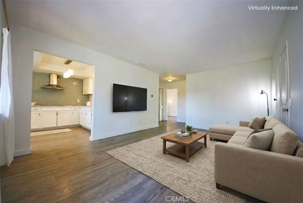 1586 Border Avenue G