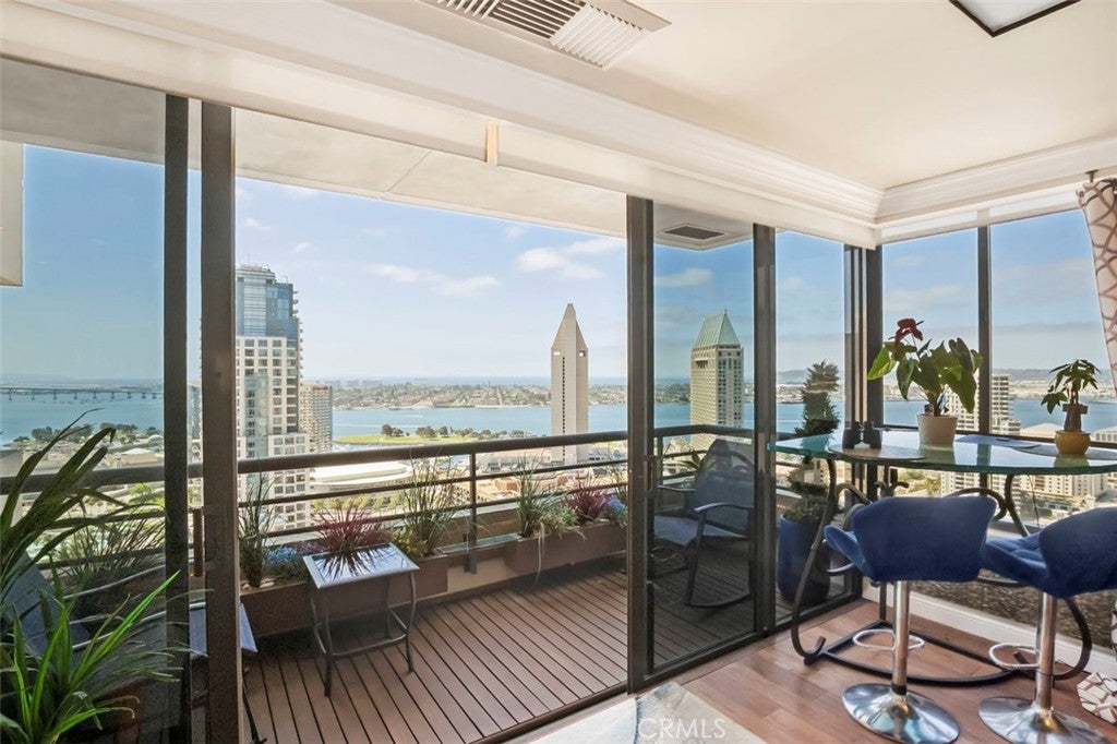 700 Front Street 2302