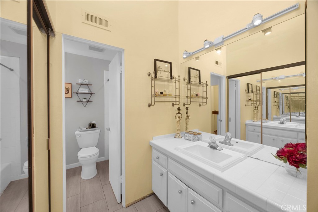 East Lakewood (ELK) - Residential