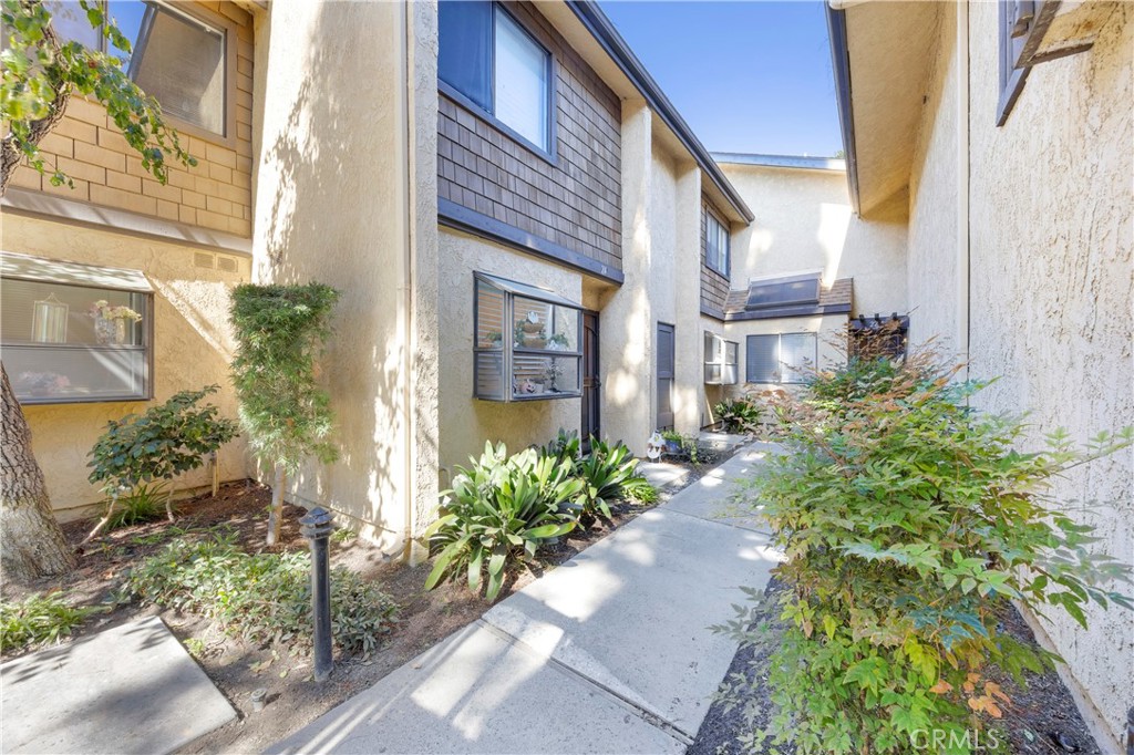 East Lakewood (ELK) - Residential