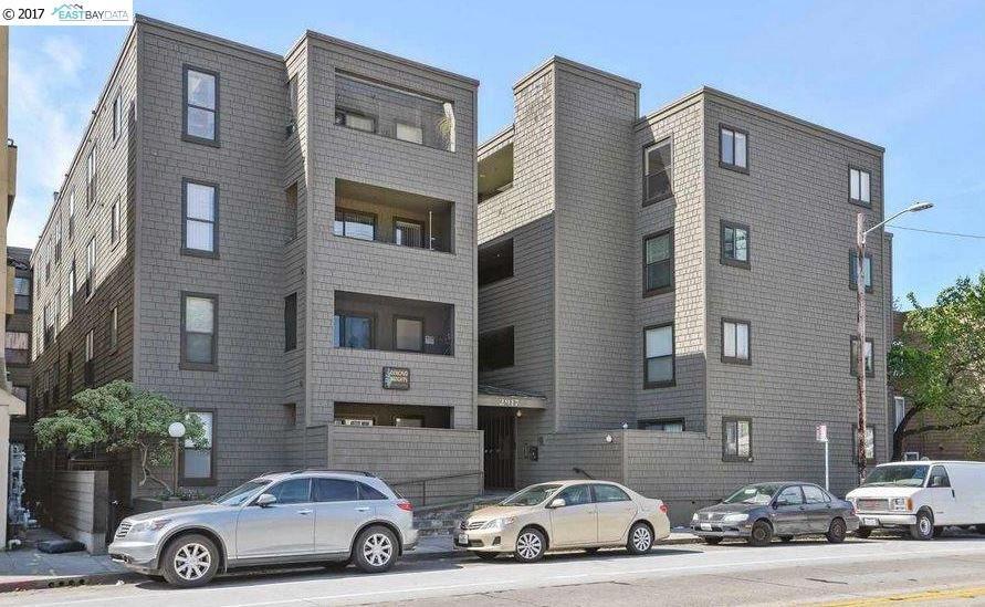 Lovely Condo in Diamond Heights in secure building w/ 2 spacious bedrooms & 1.5 bath. Quick access to major highways & route to San Francisco. Includes large living room, granite counters & beautifully tiled fireplace. READY TO MOVE IN!