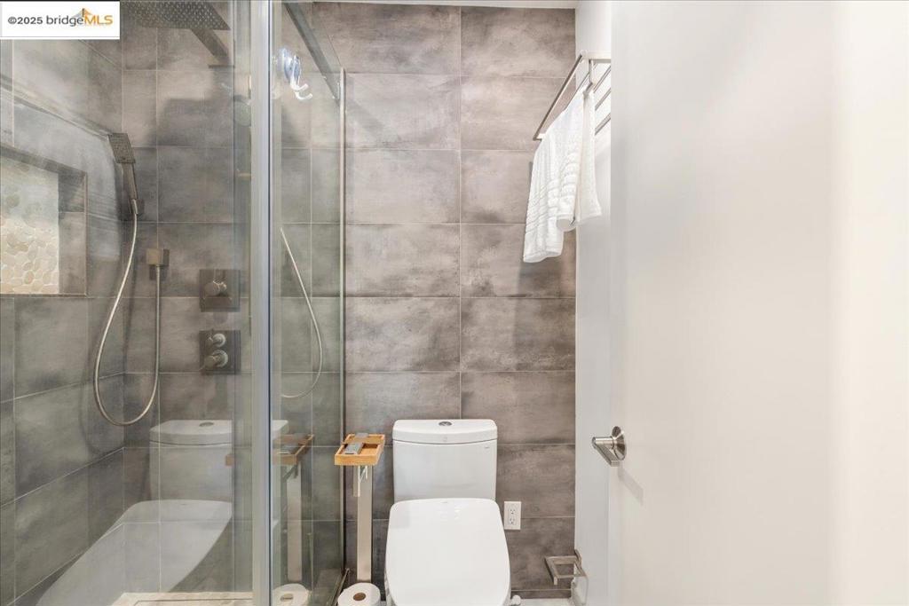 WASHINGTON MANOR - Residential