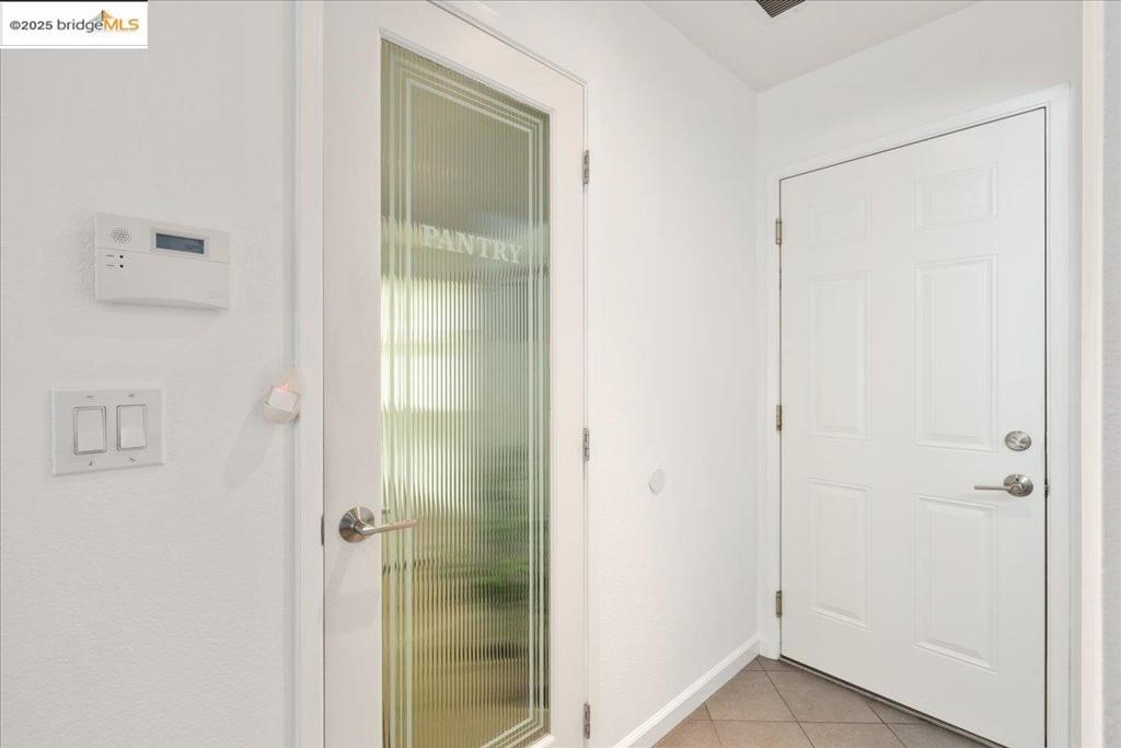 WASHINGTON MANOR - Residential