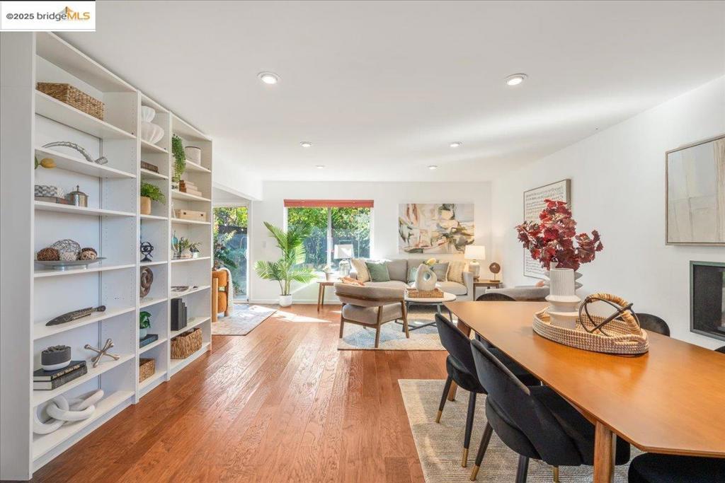 WASHINGTON MANOR - Residential