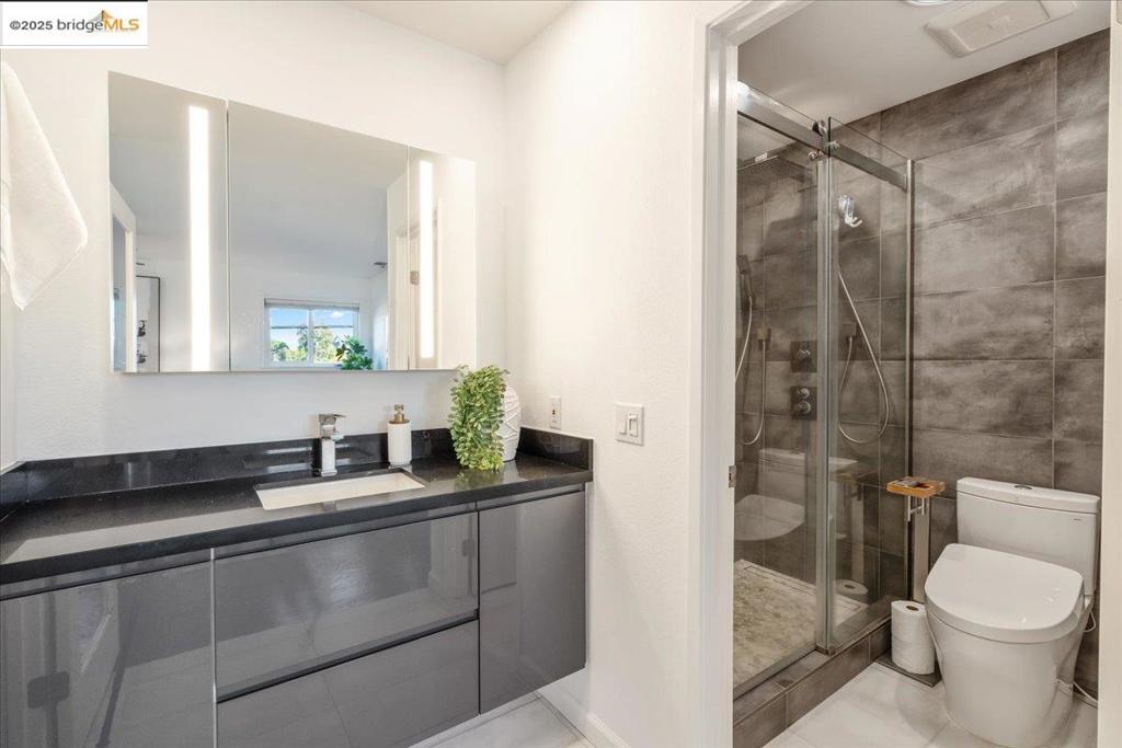 WASHINGTON MANOR - Residential