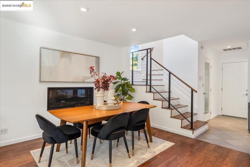 WASHINGTON MANOR - Residential