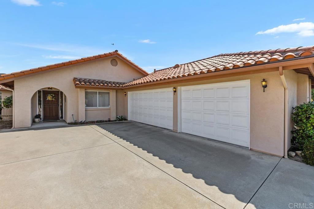 1066 RIDGE HEIGHTS Drive