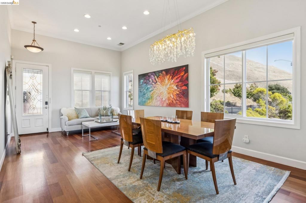 214 Seaview Dr