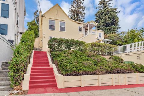 Photo of 864 Brooklyn Ave Ave, Oakland, CA 94606 (MLS # 41112246) Photo of 864 Brooklyn Ave Ave, Oakland, CA 94606 (MLS # 41112246)
