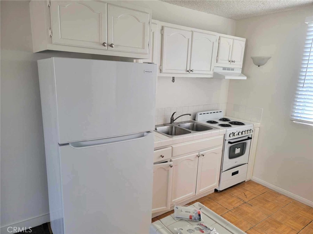 620 Illinois Court 18