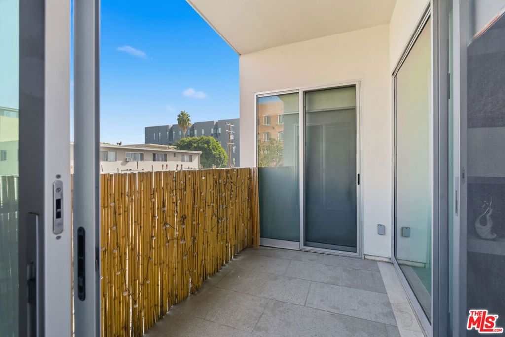 The Hollywood - Residential