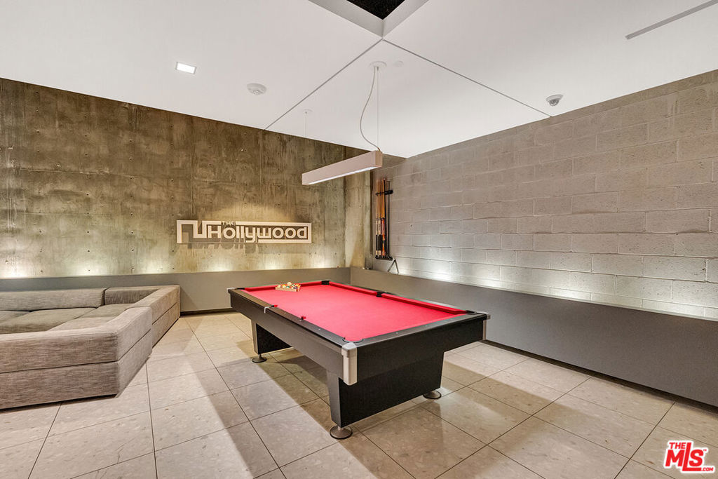 The Hollywood - Residential