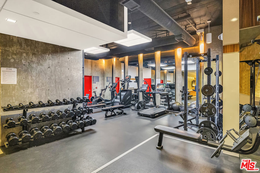 The Hollywood - Residential