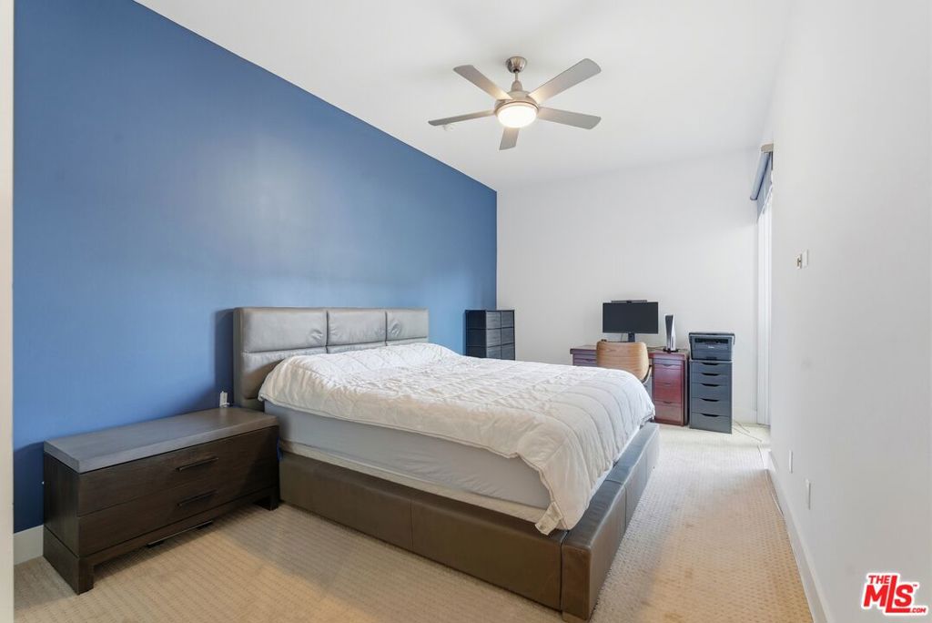 The Hollywood - Residential