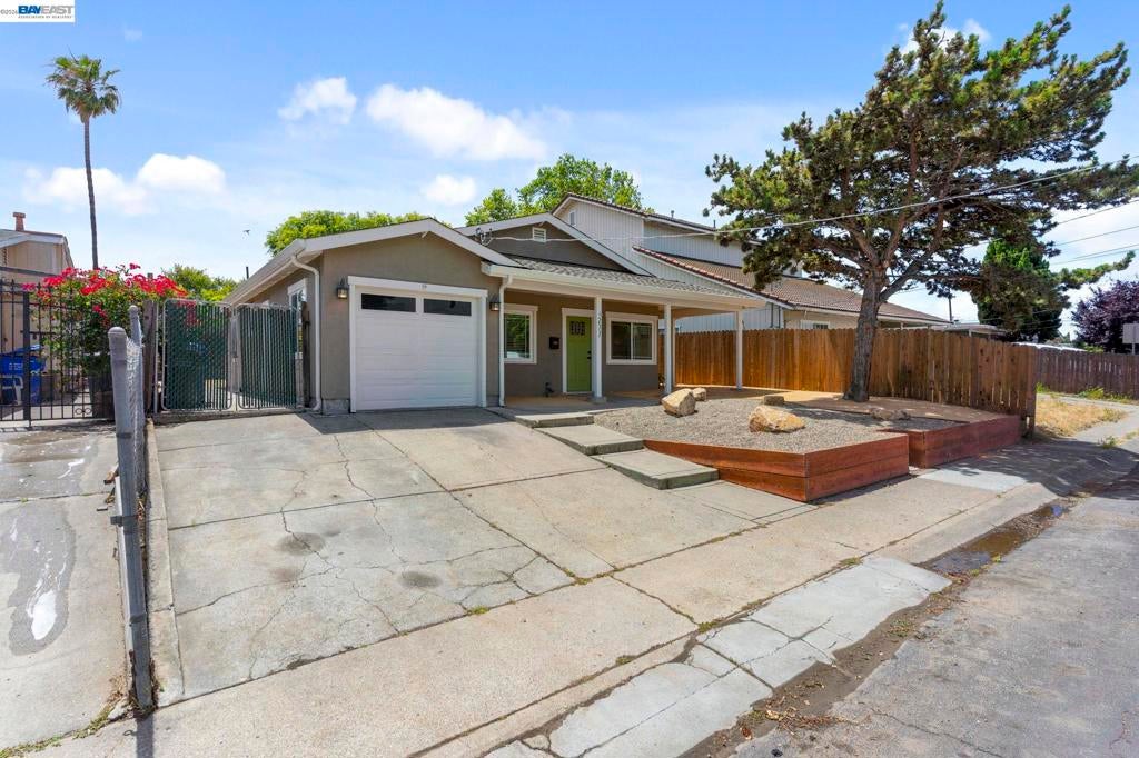 277 SHORE RD.