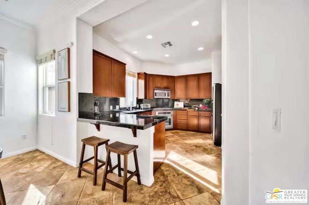 57410 Via Vista Vista