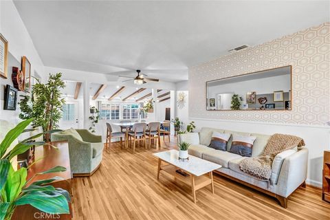 7758 Chimineas Avenue Reseda CA 91335