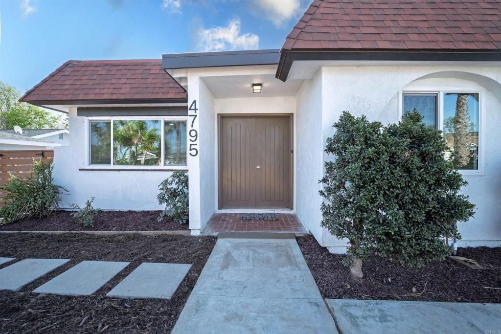 Photo of 4795 Stephanie Place, Oceanside, CA 92057 (MLS # NDP2510690)