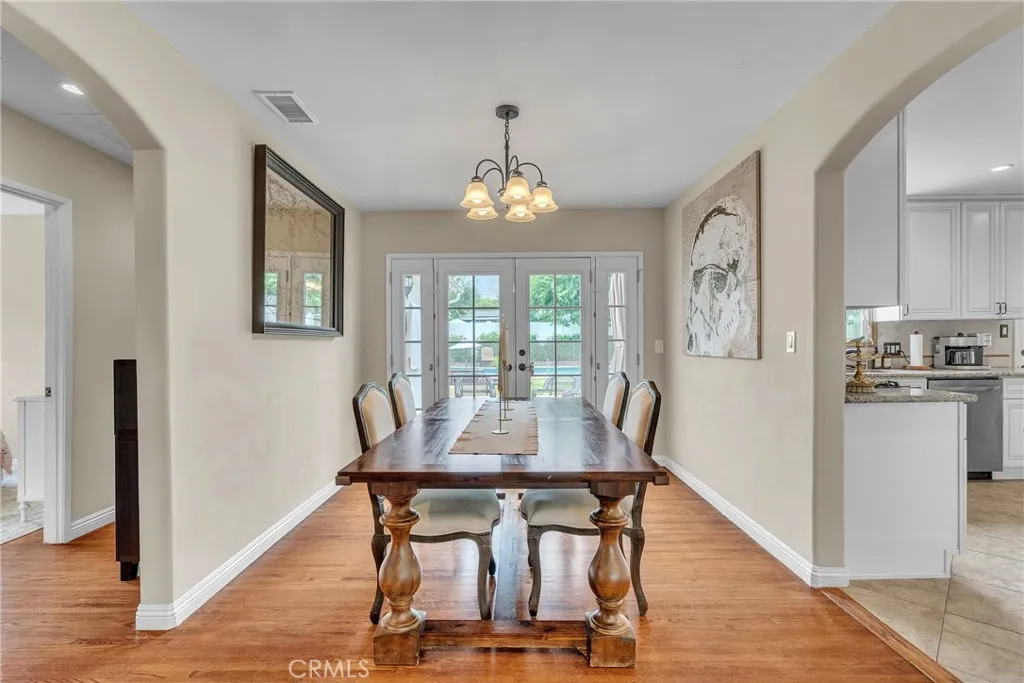 Pasadena, California 91107, United States, 3 Bedrooms Bedrooms, ,2 BathroomsBathrooms,Residential,Active,242566