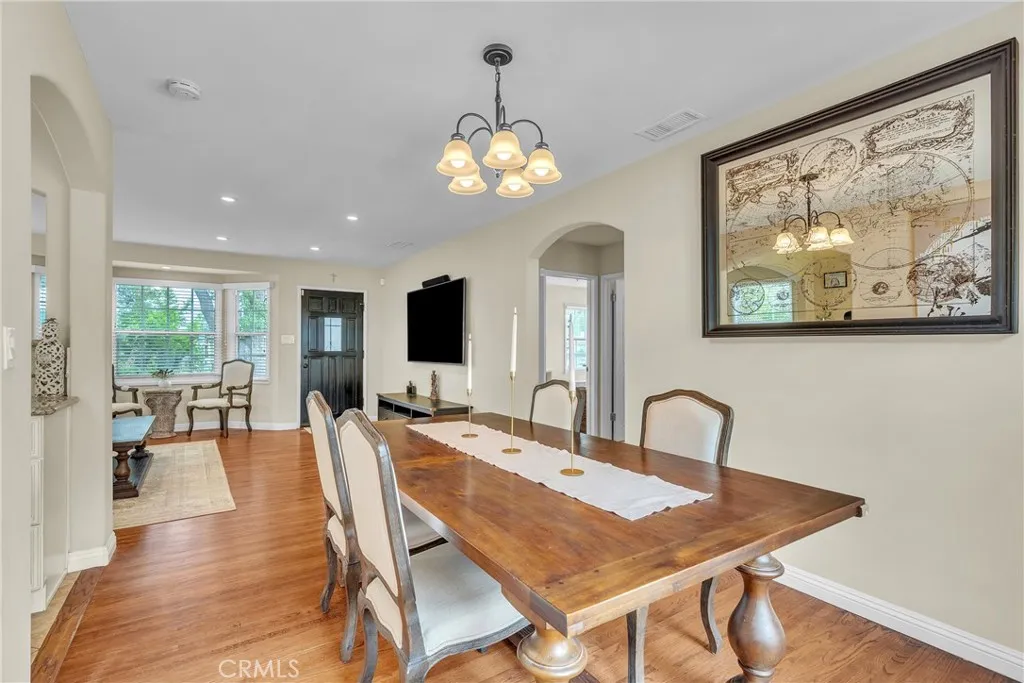 Pasadena, California 91107, United States, 3 Bedrooms Bedrooms, ,2 BathroomsBathrooms,Residential,Active,242566