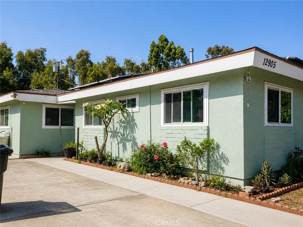 12905 Paxton