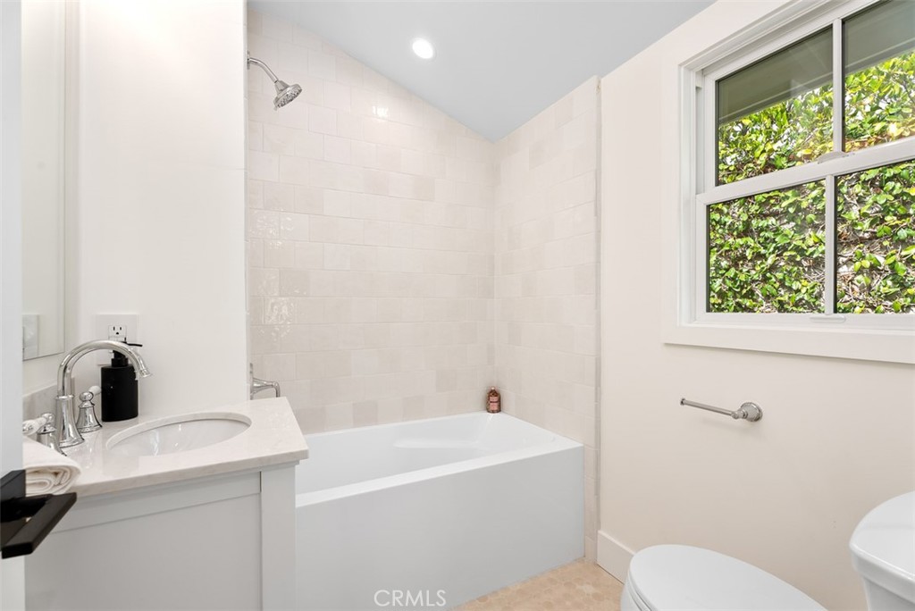 Emerald Bay (EB) - Residential