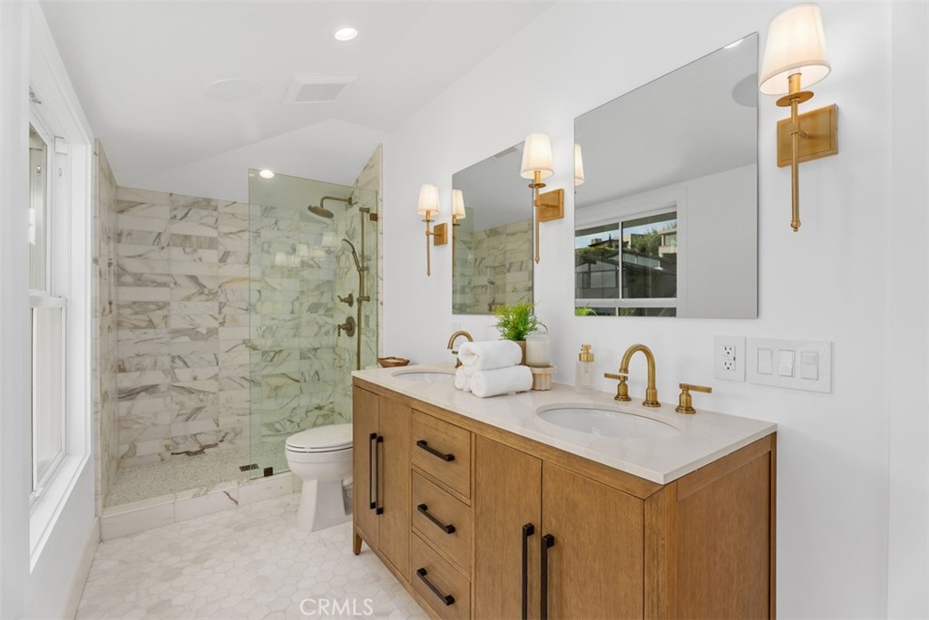 Emerald Bay (EB) - Residential