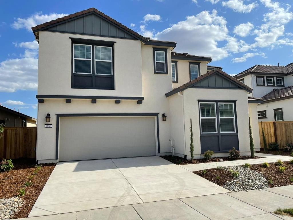 listing image 130725587594631463164