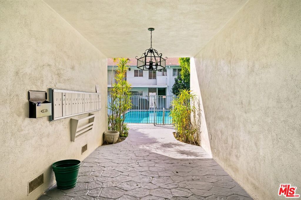 1222 Princeton Street 10