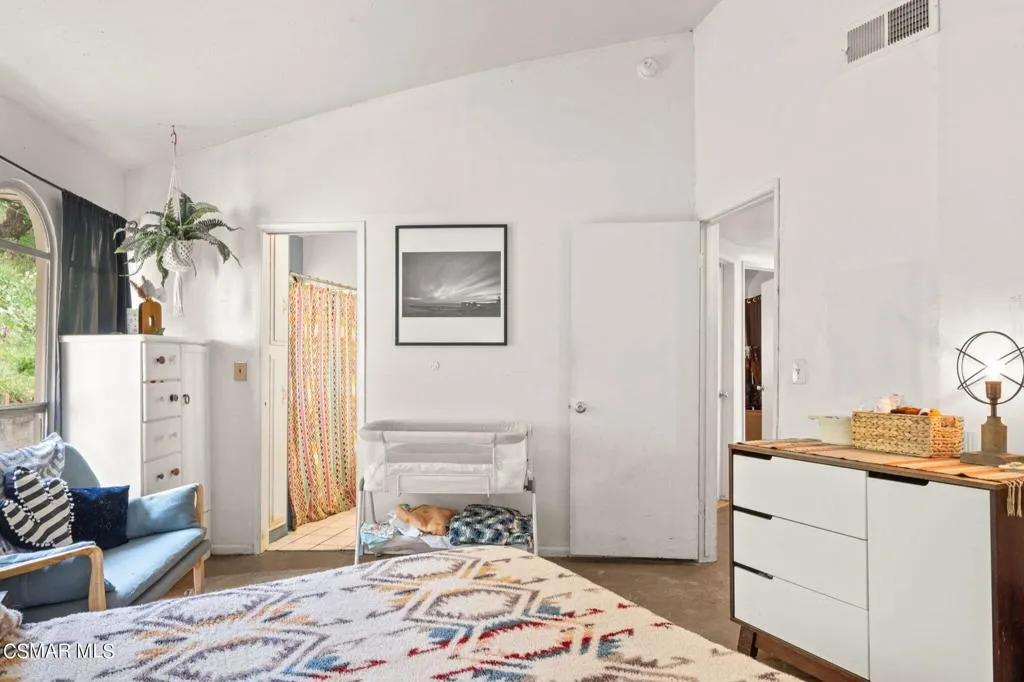 Ventura, California 93001, United States, 2 Bedrooms Bedrooms, ,2 BathroomsBathrooms,Residential,Active,56204