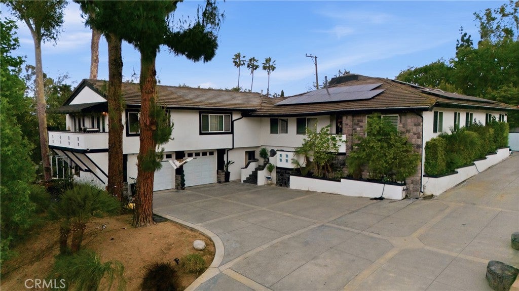 520 W Hermosa