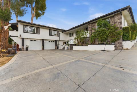 Photo of 520 W Hermosa DR, Fullerton, CA 92835 (MLS # DW26180053)