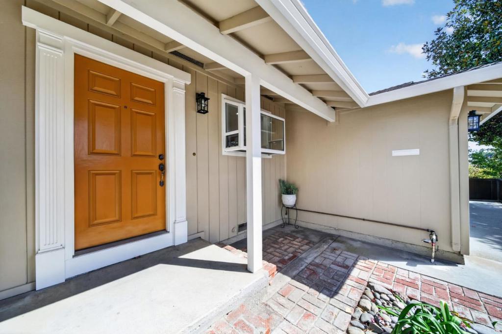 2106 Stonewood Lane