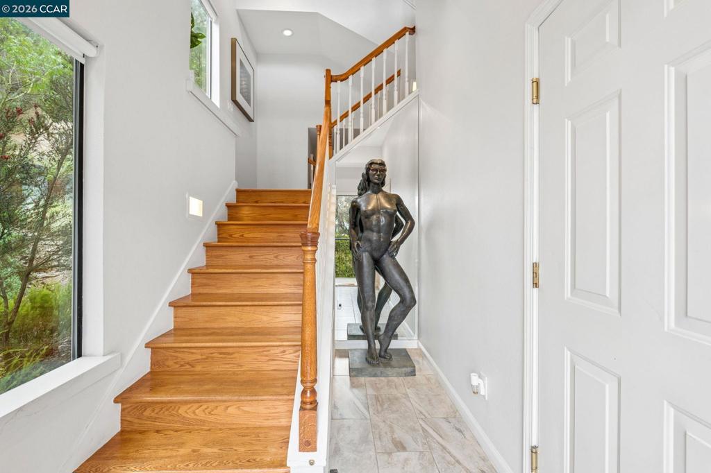 5 Schooner Hill