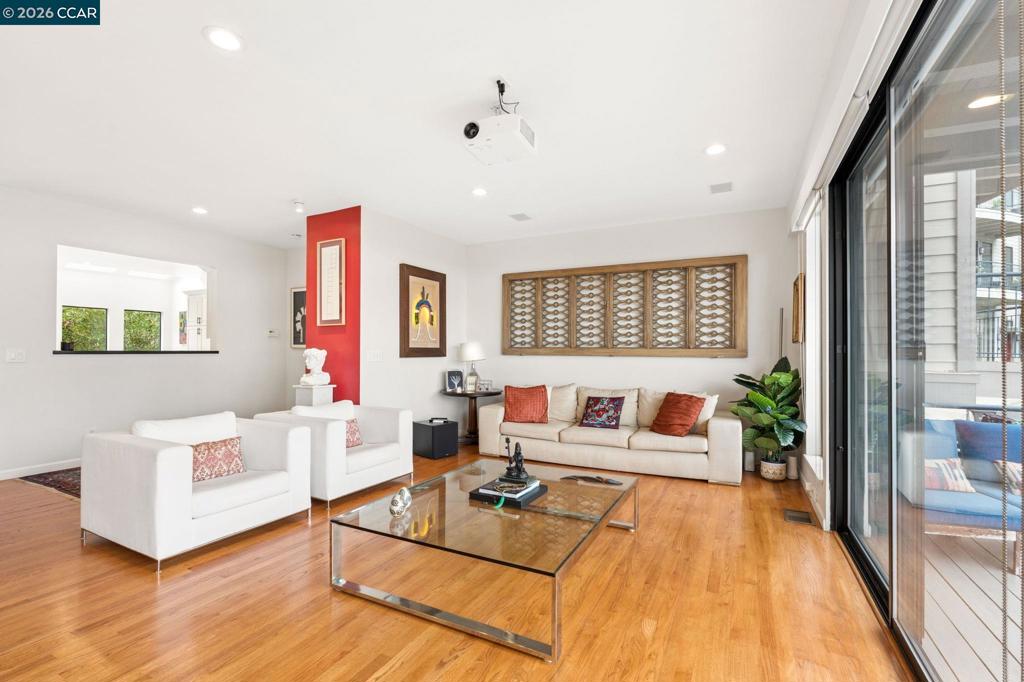 5 Schooner Hill