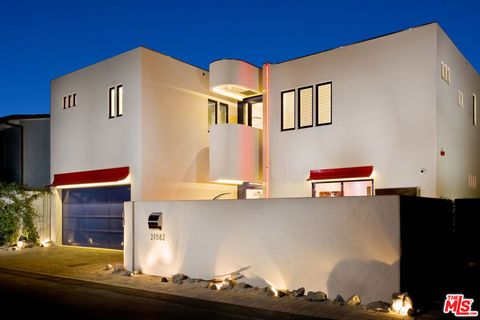 Photo of 27082 Malibu Cove Colony Drive, Malibu, CA 90265 (MLS # 25620353)