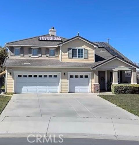 203 Alabaster Perris CA 92570
