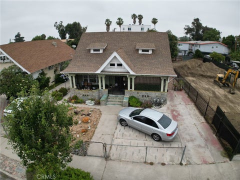 Photo of 1229 W 37th Drive, Los Angeles, CA 90007 (MLS # WS26106991)