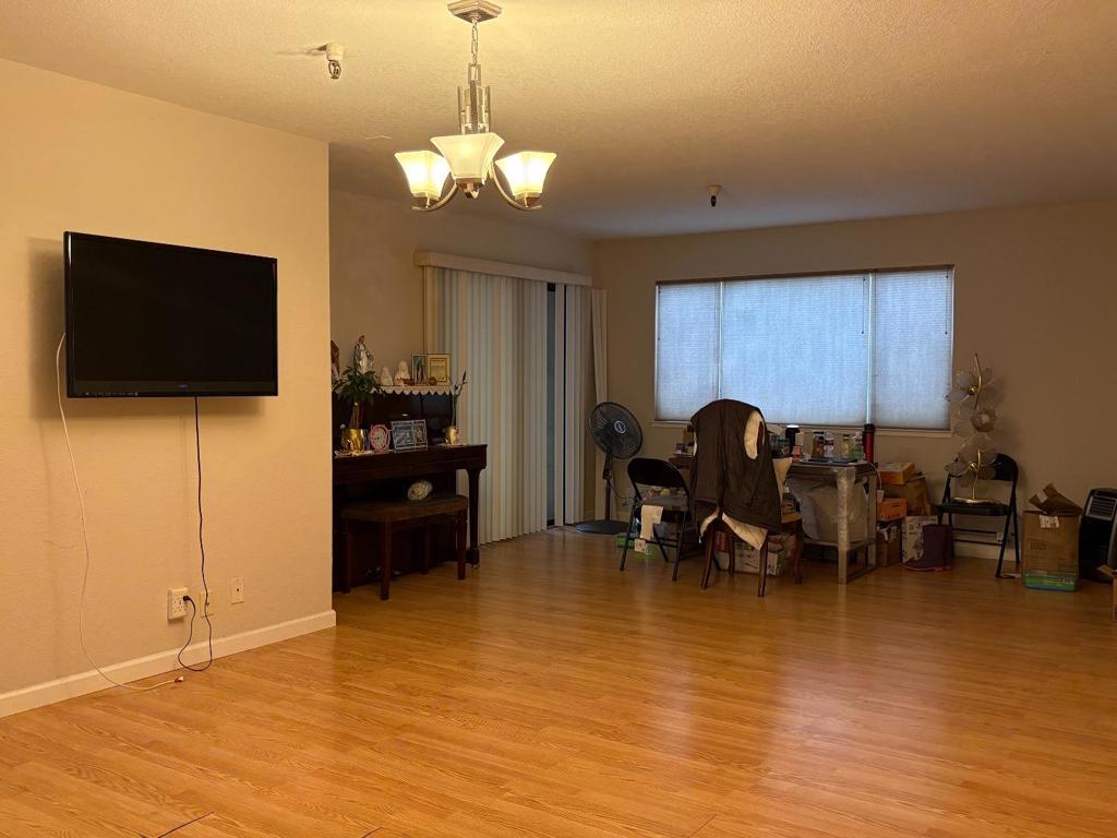 449 Alberto Way 131