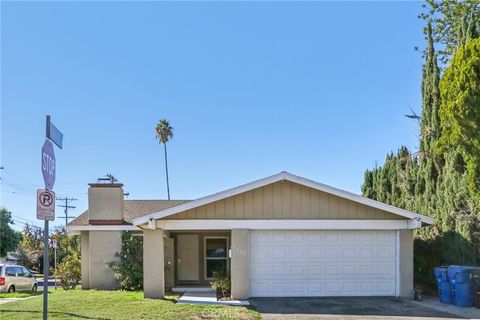 7401 Casaba Avenue Winnetka CA 91306