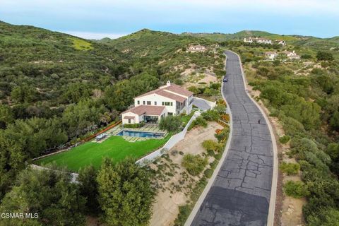 Photo of 2691 Country Ridge Road, Calabasas, CA 91302 (MLS # 226000712)