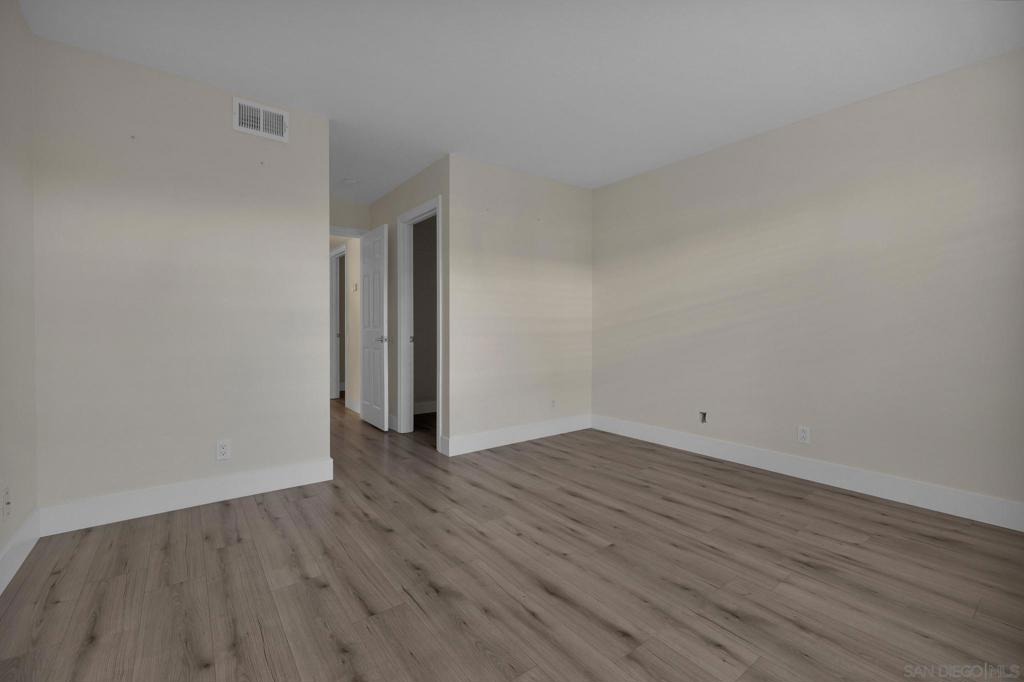 3675 Grove St 180