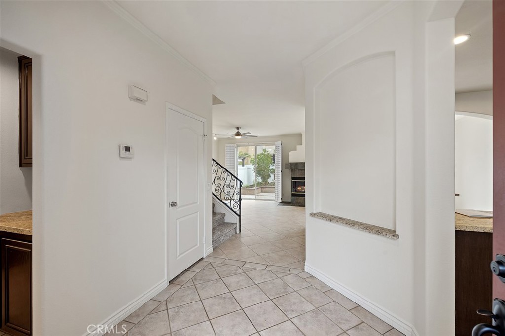 6 Mira Mesa